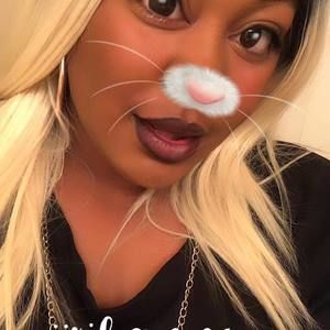 Meet your Posher, Anaya